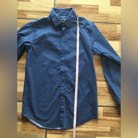 Boys Long-Sleeve Button-Down Dress Shirt - Van Heusen M10/12 blue small pattern - Picture 4 of 7